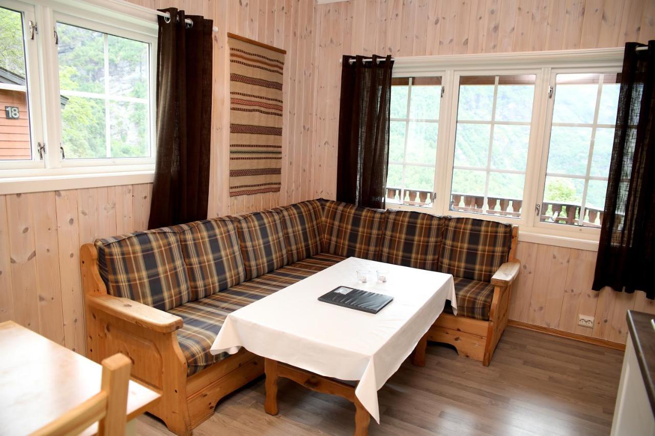 Fossen Accommodation Geiranger Exterior foto